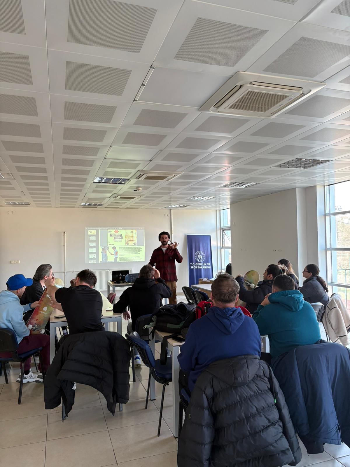 Kaykay 1. Kademe Antrenörlük Kursu Bartın'da Başladı