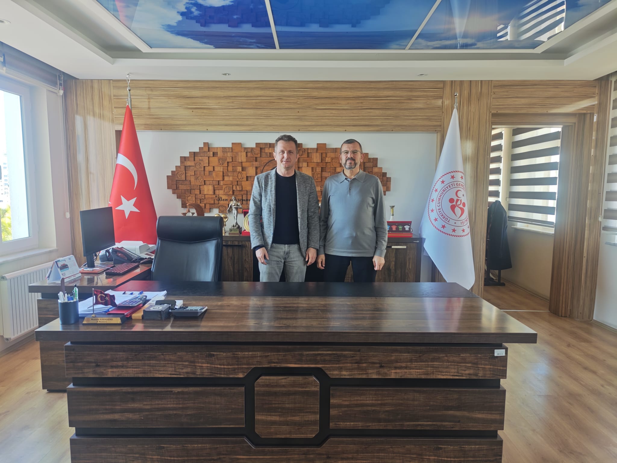 Türkiye Kaykay Federasyonu Yönetiminden Karaman Gençlik ve Spor İl Müdürü Mustafa Karadeniz’e Ziyaret