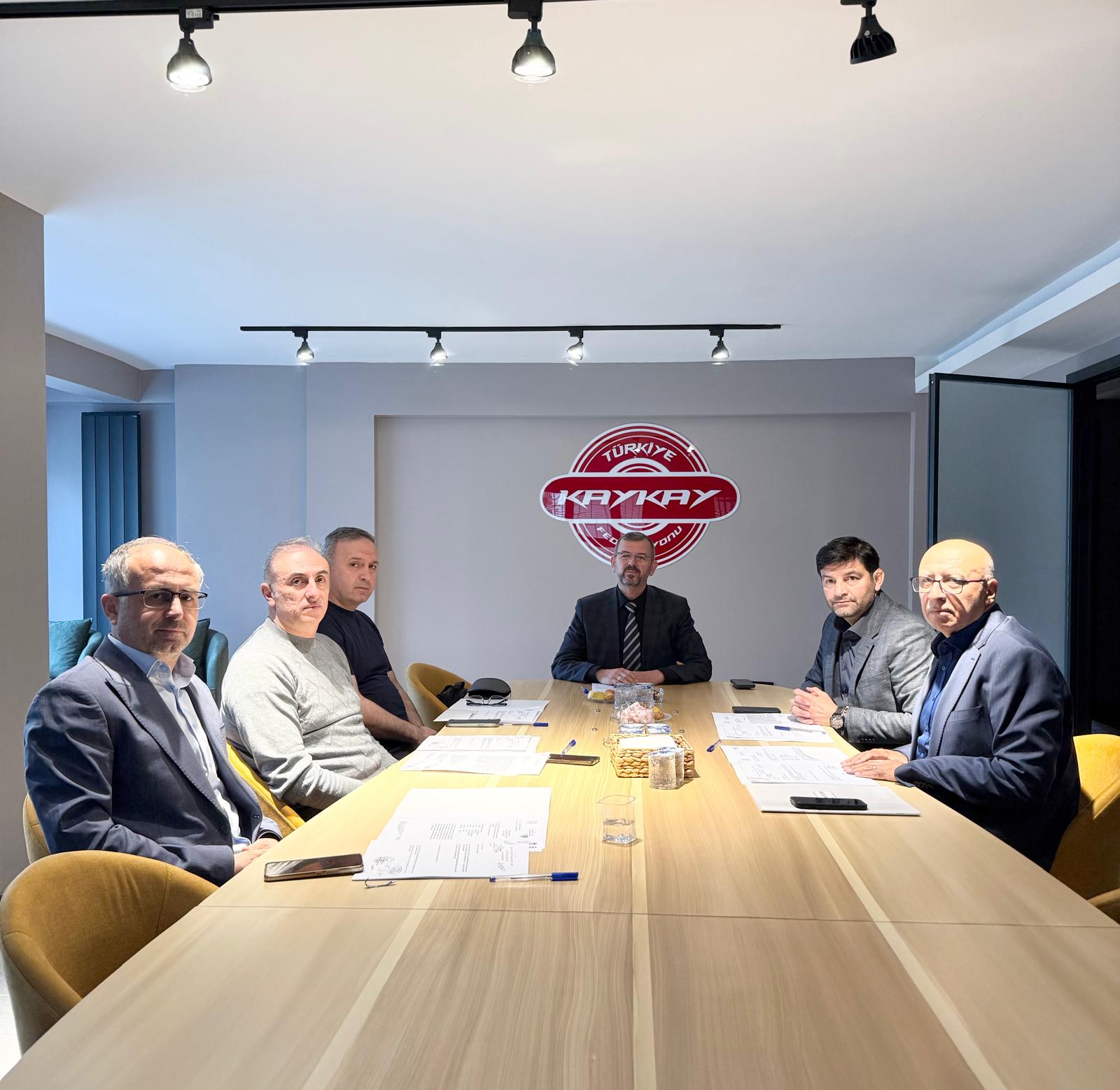 Eğitim Kurulu, Başkan Fahrettin Yıldız Başkanlığında Toplandı