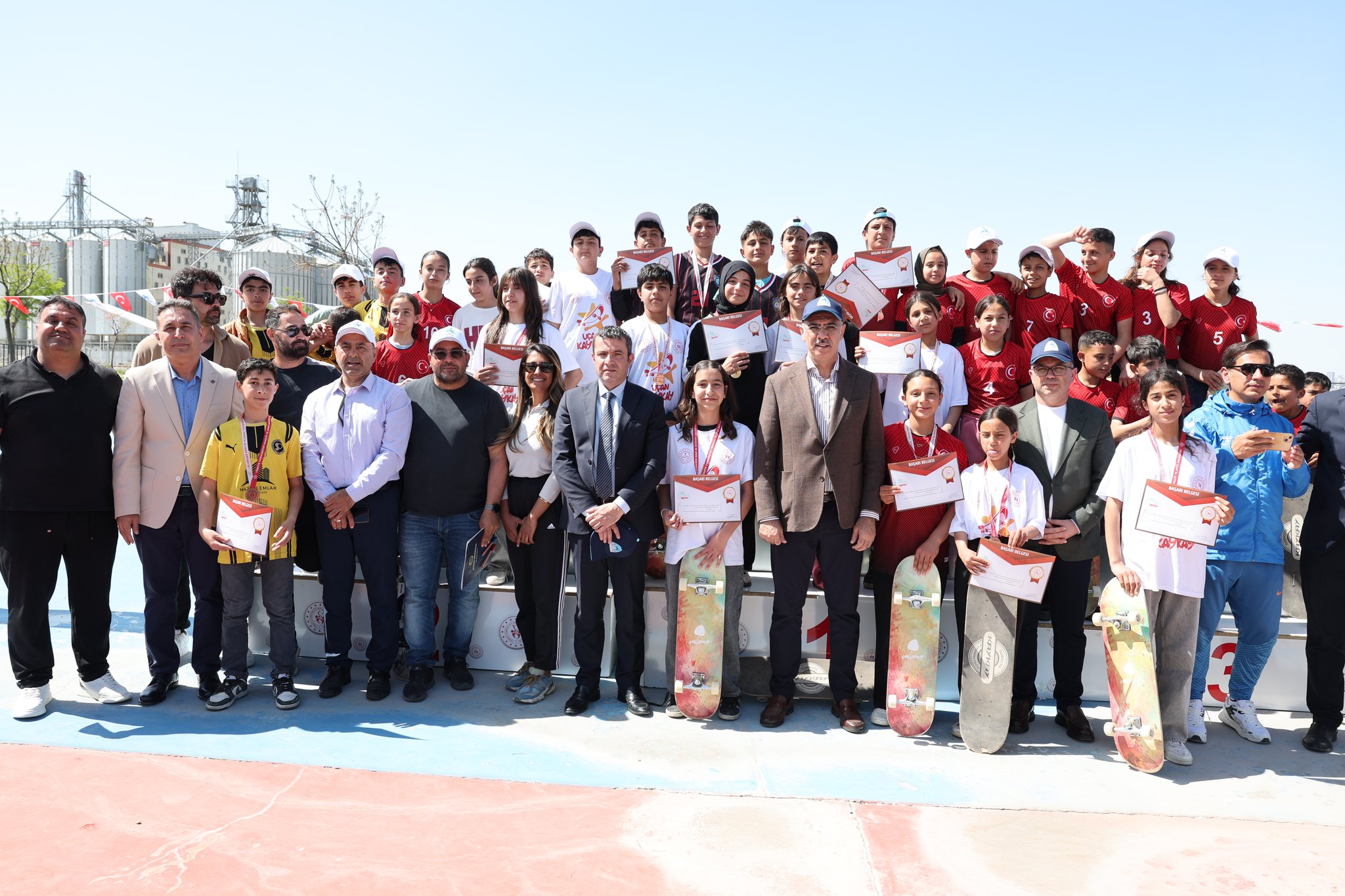 ŞANLIURFA’DA “UÇAN KAYKAY” PROJESİNDEN REKOR KATILIM